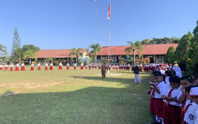 Penjaringan Kesehatan dan Sosialisasi Sikat Gigi yang Baik di SDN Purwareja